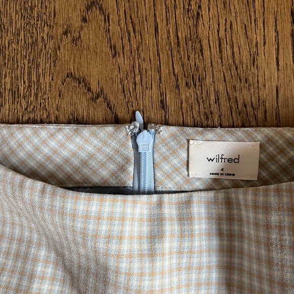 Wilfred Classic Mini Skirt - Picture 2 of 2